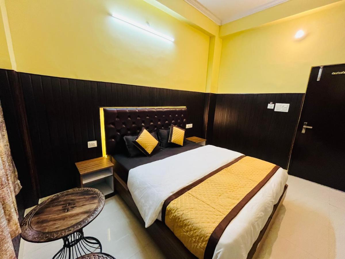 Hotel Manohar Rishīkesh Exterior foto